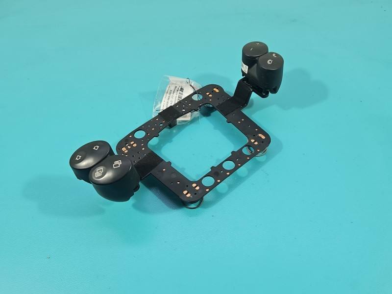 Кнопки керма мультируль Mercedes CLS C219 A2308202310
