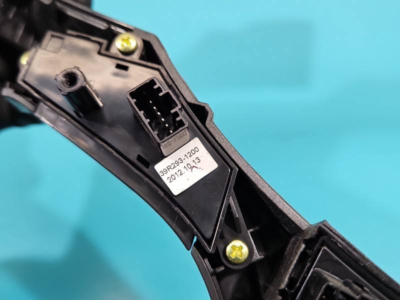 Кнопки керма мультируль Hyundai I40 96790-3Z100RY — фото деталі 9