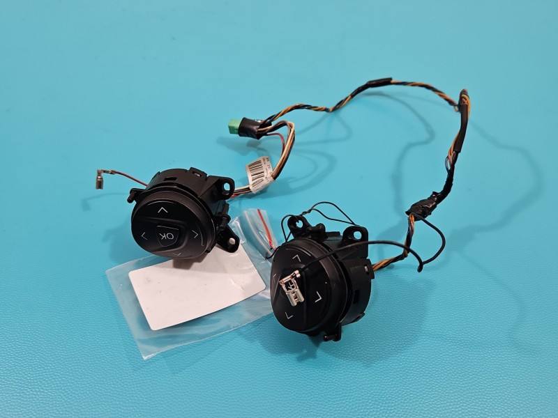Кнопки керма мультируль Ford Focus AM5T-14K147-BA
