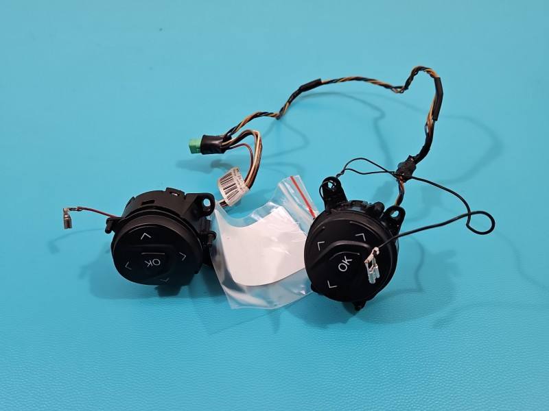 Кнопки керма мультируль Ford Focus AM5T-14K147-BA — фото деталі 2