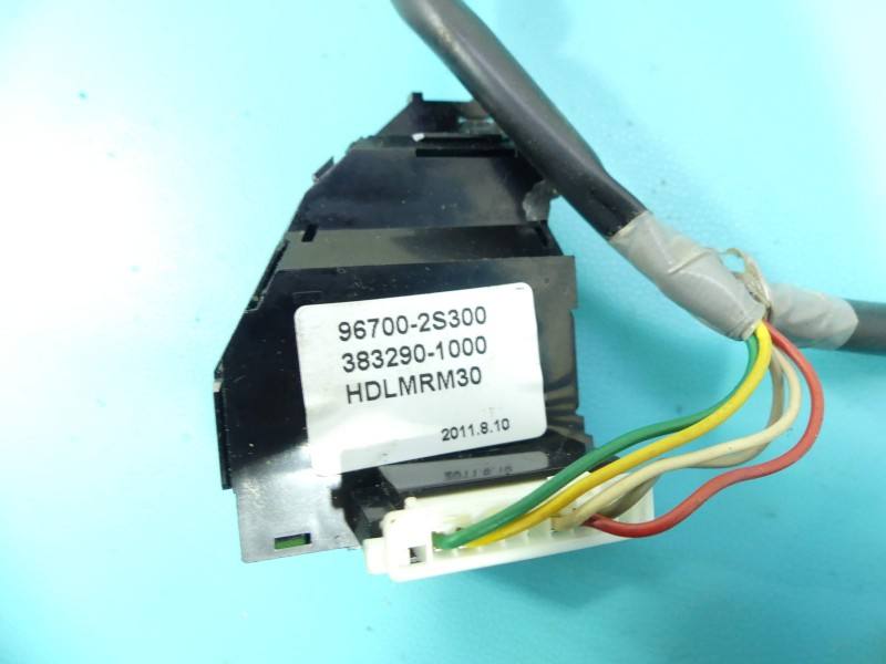 Кнопки керма мультируль Hyundai Ix35 96700-2S300 — фото деталі 6
