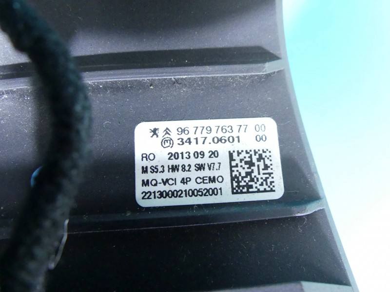 Кнопки керма мультируль Peugeot 508 9677976377 — фото деталі 8