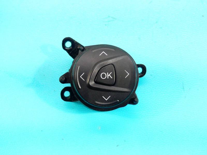 Кнопки руля мультируль Ford Focus AM5T-14K147-BA