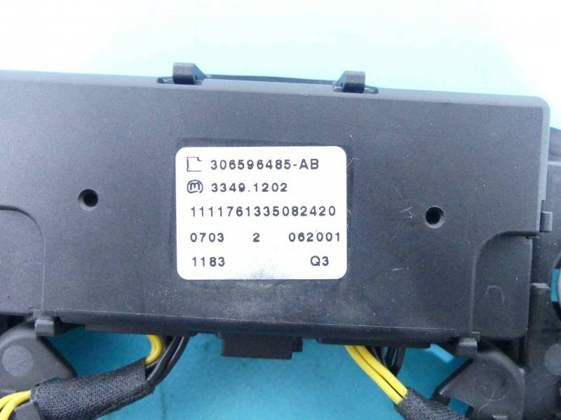 Кнопки керма мультируль Mercedes GLK X204 A2048210051 — фото деталі 4