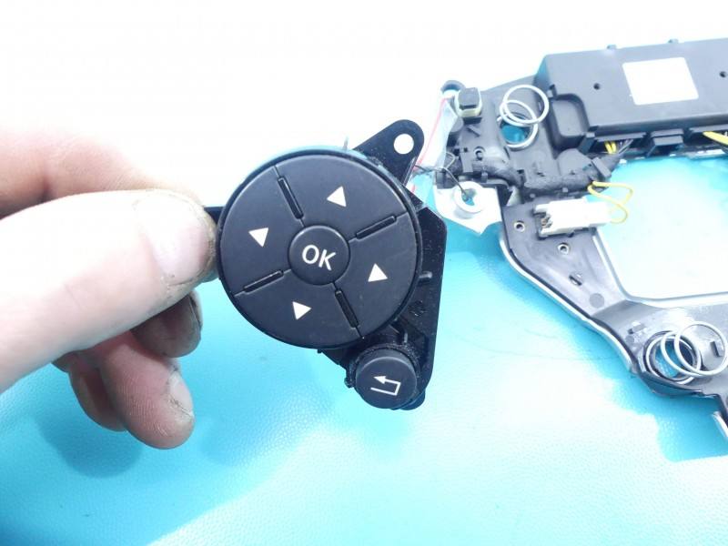 Кнопки керма мультируль Mercedes C W204 A2048210051 — фото деталі 6