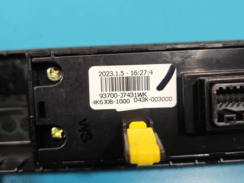Перемикач кнопка Kia Ceed 93700-J7431WK — фото деталі 5