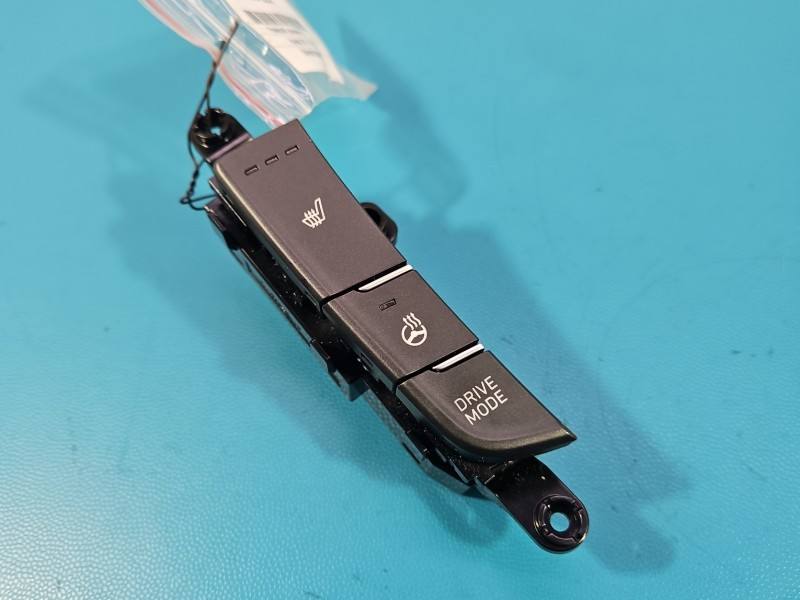 Перемикач кнопка Hyundai I30 93300-G3090
