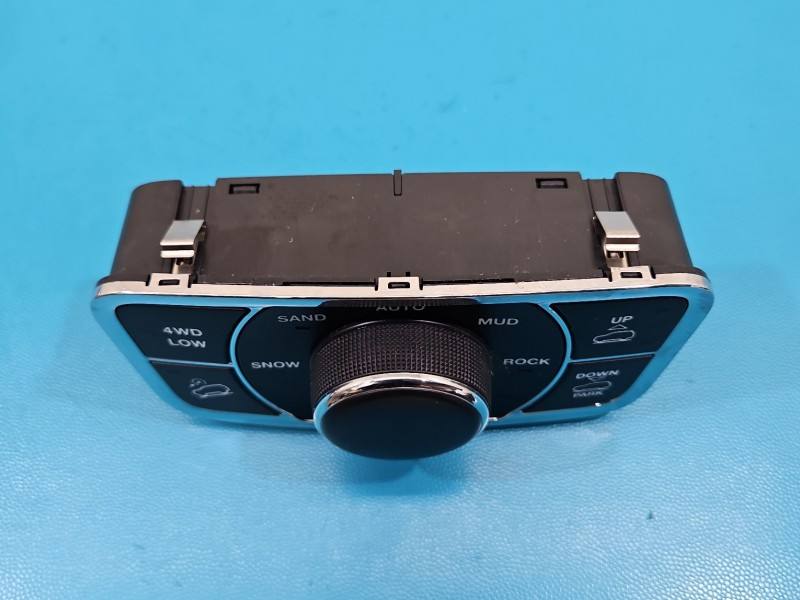 Перемикач кнопка Jeep Grand Cherokee P68258736AA — фото деталі 3