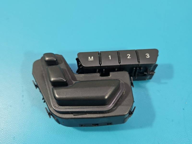 Переключатель кнопка Mercedes ML W166 A1669053900