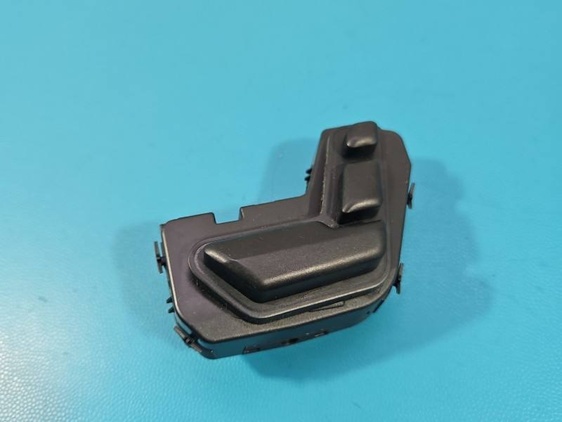 Перемикач кнопка Mercedes ML W166 A1669057700
