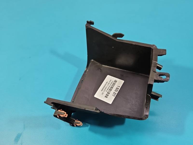 Перемикач кнопка Suzuki Sx4 73828-61M0 — фото деталі 5