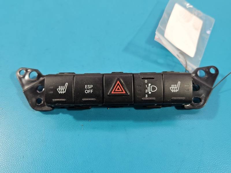 Переключатель кнопка Jeep Compass P04602726AD