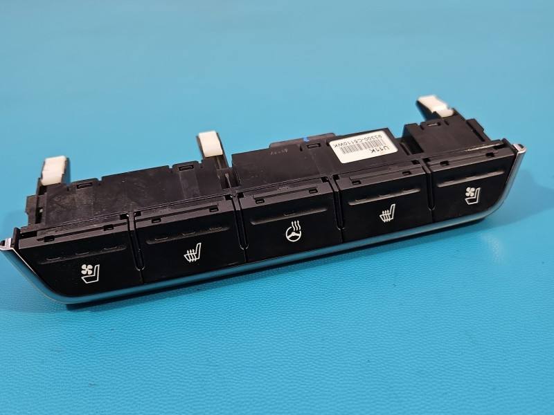 Перемикач кнопка Kia Sorento 93300-C5110WK