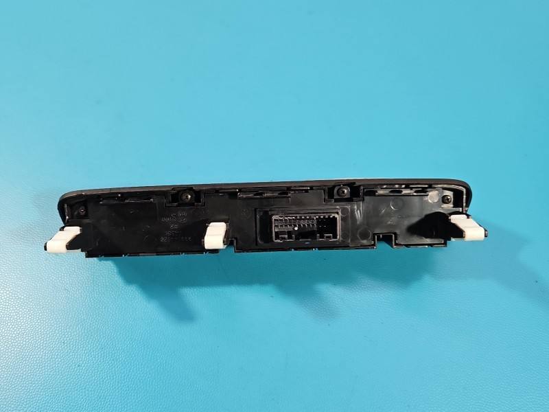 Перемикач кнопка Kia Sorento 93300-C5110WK — фото деталі 5