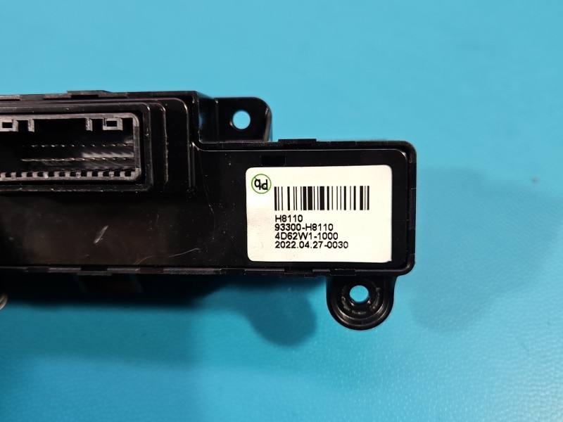 Переключатель кнопка Kia Stonic 93300-H8110 — фото детали 6
