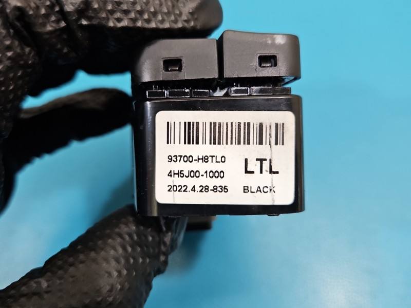 Перемикач кнопка Kia Stonic 93700-H8TL0 — фото деталі 5