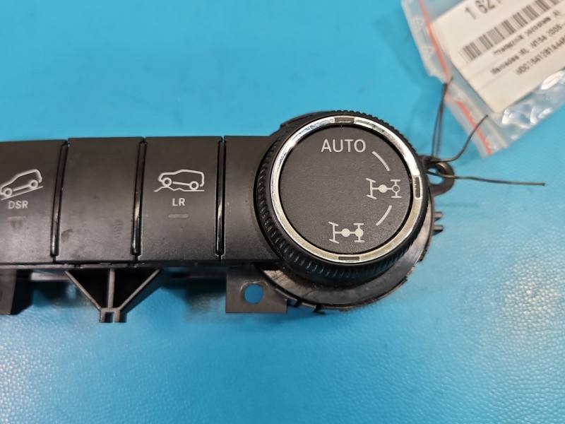 Перемикач кнопка Mercedes ML W164 A1648700858 — фото деталі 4