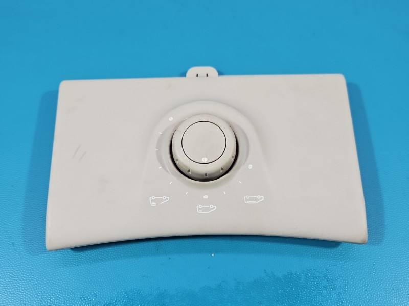 Перемикач кнопка Renault Espace 739482899R — фото деталі 2