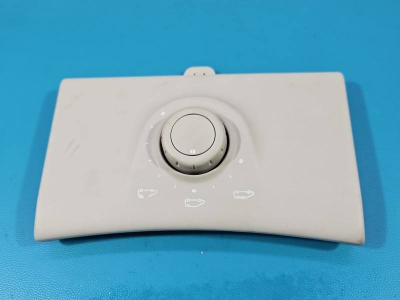 Перемикач кнопка Renault Espace 739482899R — фото деталі 3
