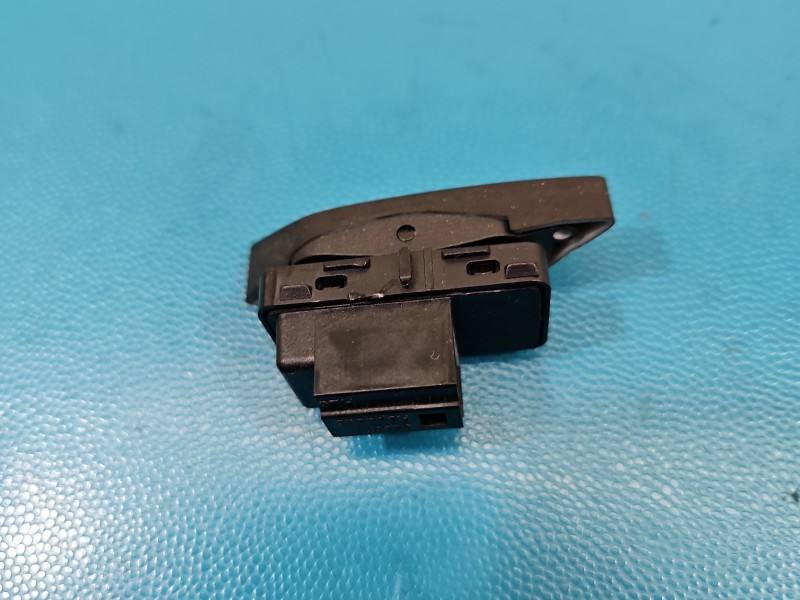 Перемикач кнопка Volkswagen Touran 5TA962125 — фото деталі 4