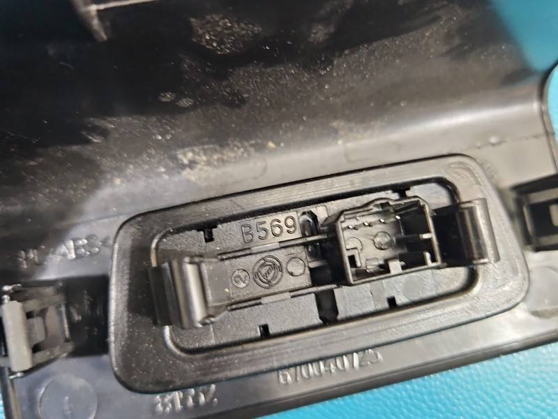 Перемикач кнопка Maserati Ghibli 670040725 — фото деталі 7