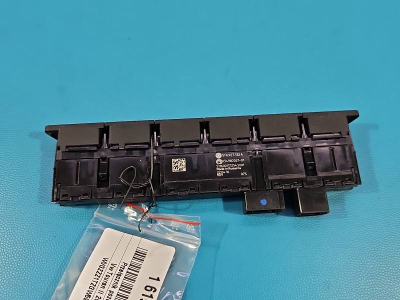 Перемикач кнопка Volkswagen Touran 5TA927132A — фото деталі 3