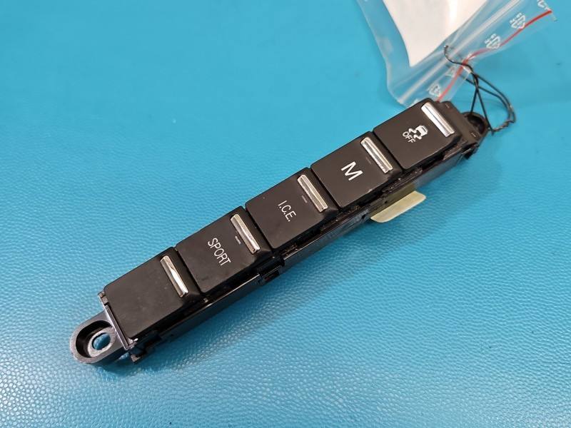 Перемикач кнопка Maserati Ghibli 6701263228