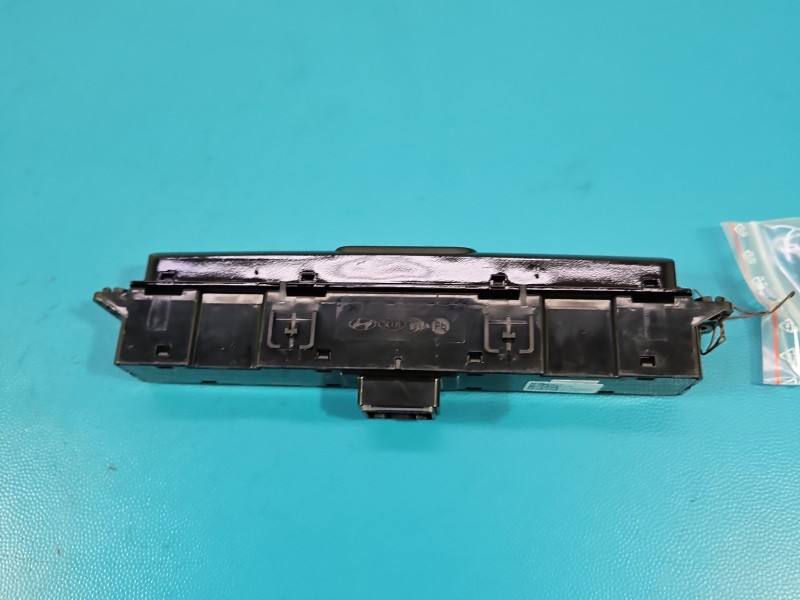 Перемикач кнопка Hyundai I30 93770-G4AA0 — фото деталі 6