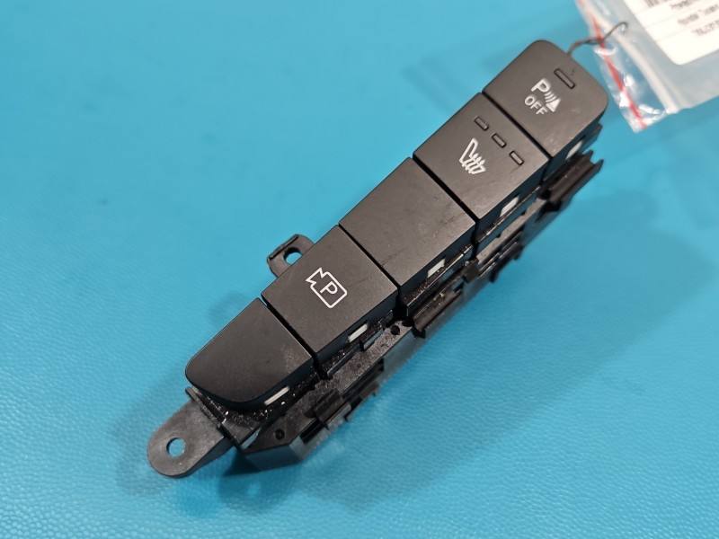 Перемикач кнопка Hyundai Tucson 93315-N7290