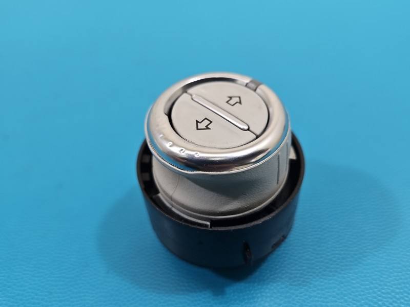 Перемикач кнопка Volkswagen Tiguan 1K9959561