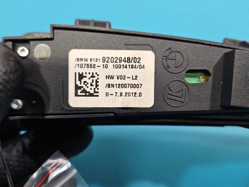 Перемикач кнопка BMW 5 F10 9202948 — фото деталі 5