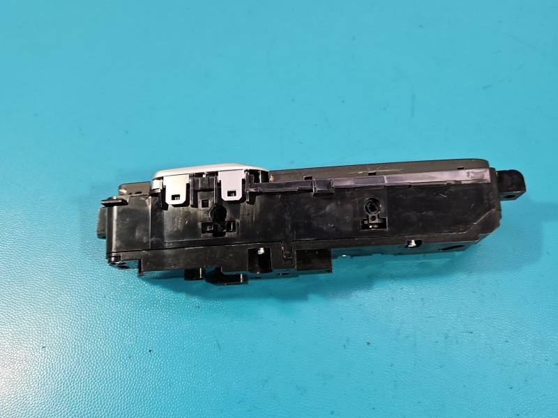 Перемикач кнопка BMW X3 G01 6993947 — фото деталі 4