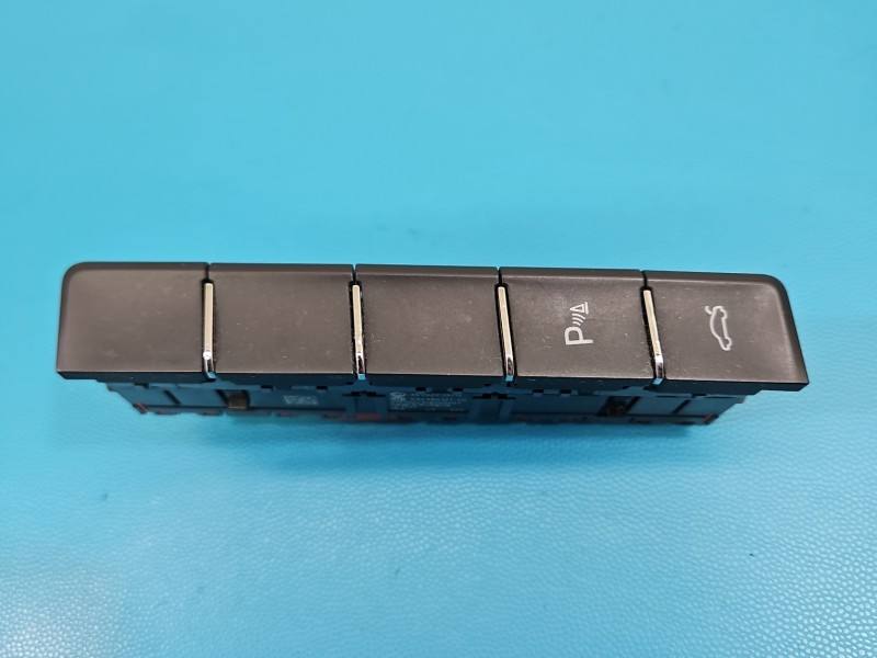 Переключатель кнопка Skoda Superb 3 3V1927132Q — фото детали 2