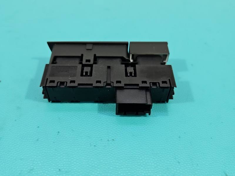 Перемикач кнопка Seat Ateca 575927143D — фото деталі 4