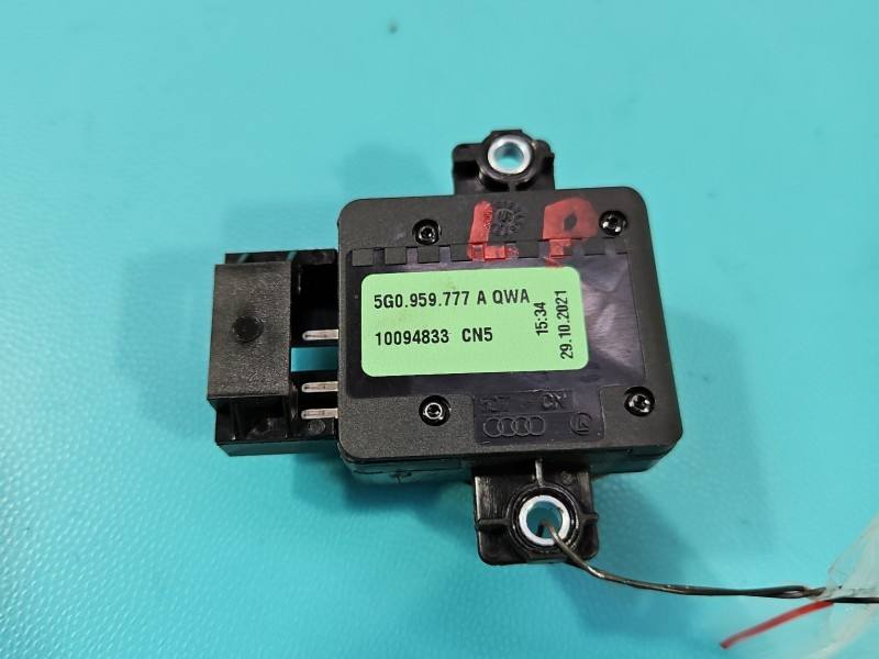 Перемикач кнопка Seat Ateca 5G0959777A — фото деталі 4