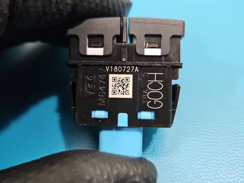 Перемикач кнопка Honda CR-V V180727A — фото деталі 4