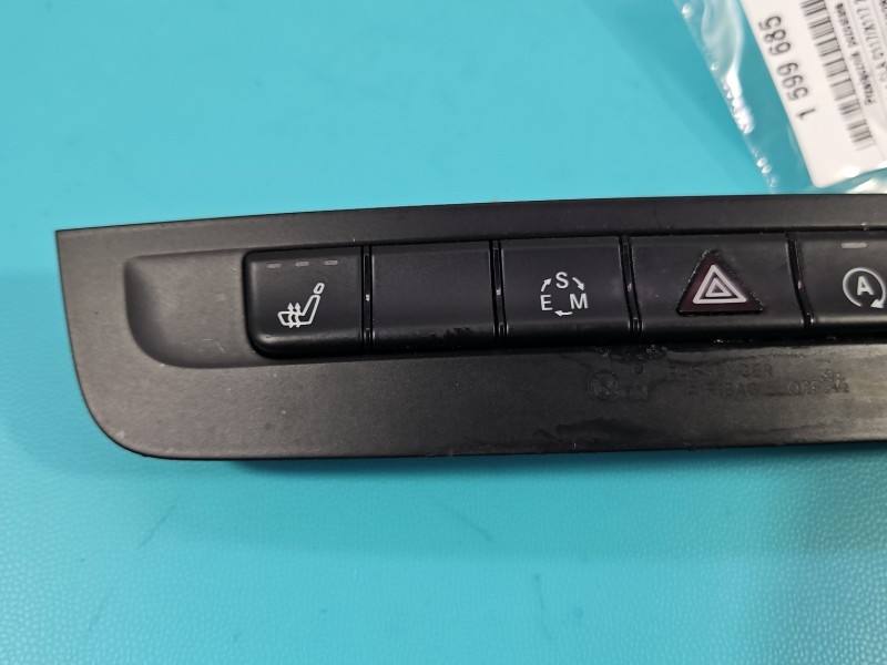 Перемикач кнопка Mercedes CLA C118 A2469053202 — фото деталі 3