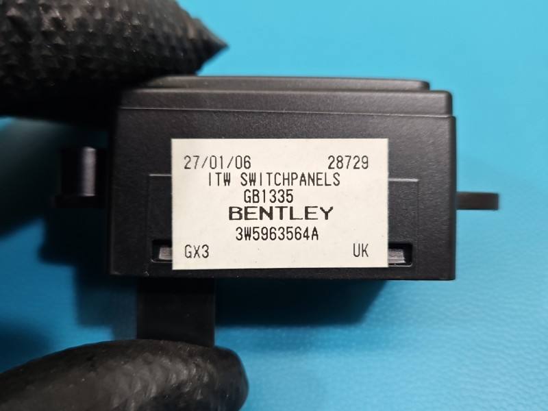 Перемикач кнопка Bentley Continental 3W5963564A — фото деталі 4