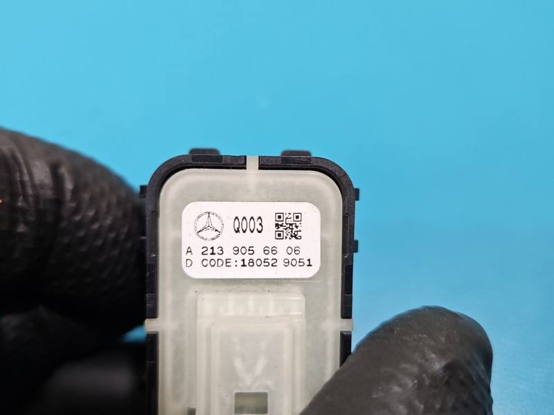 Перемикач кнопка Mercedes E W213 A2139056606 — фото деталі 6