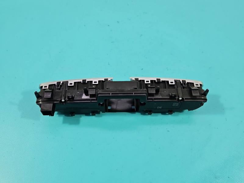 Переключатель кнопка Mercedes E W213 A2139056308 — фото детали 4