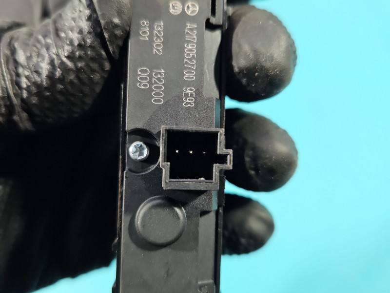 Переключатель кнопка Mercedes E W213 A2179052700 — фото детали 6