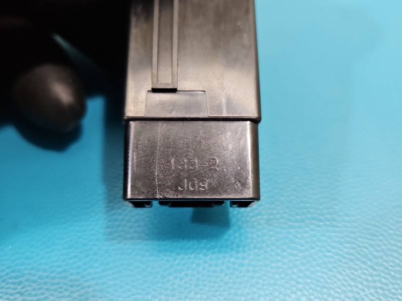 Перемикач кнопка Toyota Corolla E15 15B088 — фото деталі 7
