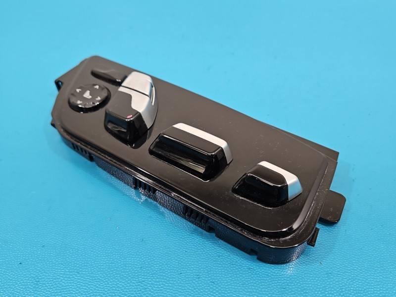 Перемикач кнопка BMW 5 G30 6834262