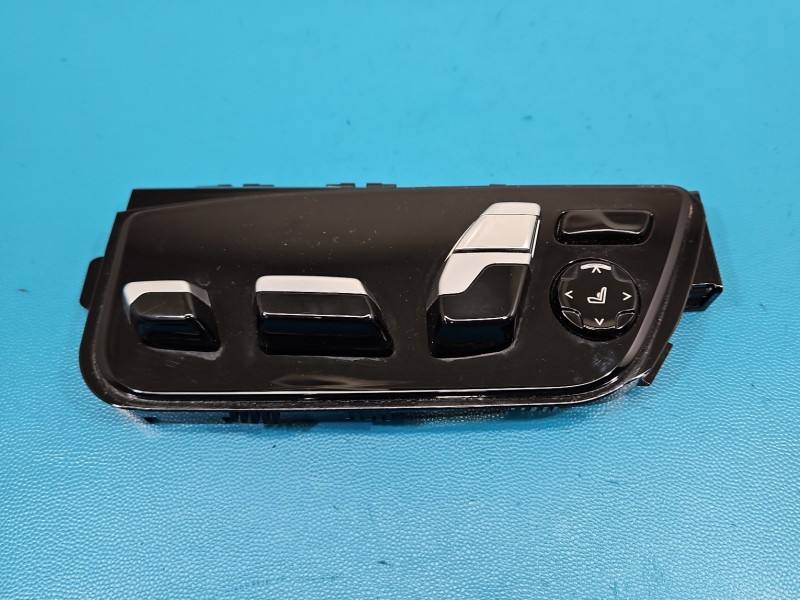 Перемикач кнопка BMW 5 G30 6834261