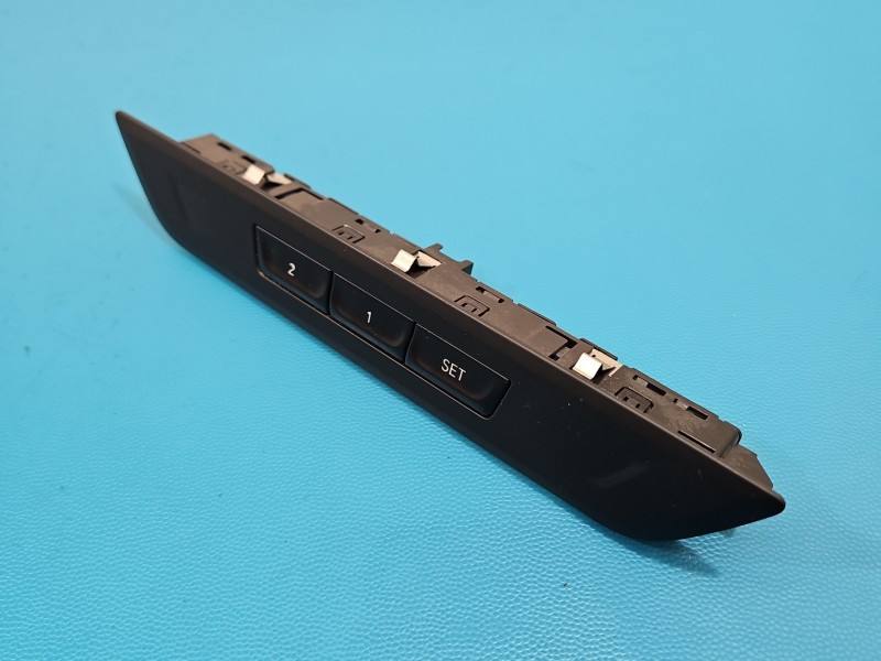 Переключатель кнопка BMW 5 G30 6826749