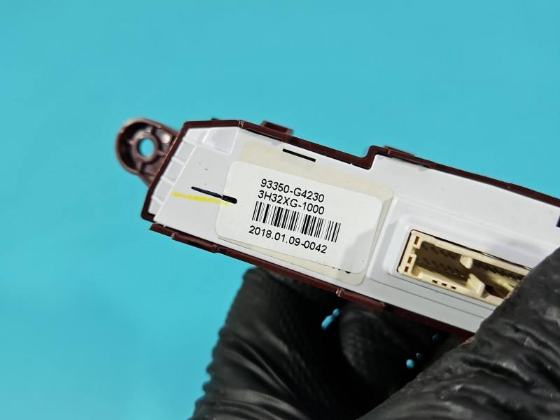 Перемикач кнопка Hyundai I30 93350-G4230 — фото деталі 5