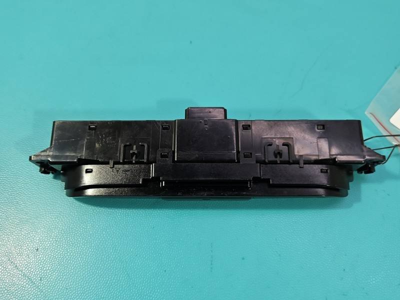 Перемикач кнопка Hyundai I30 3H31Y0-1000 — фото деталі 3