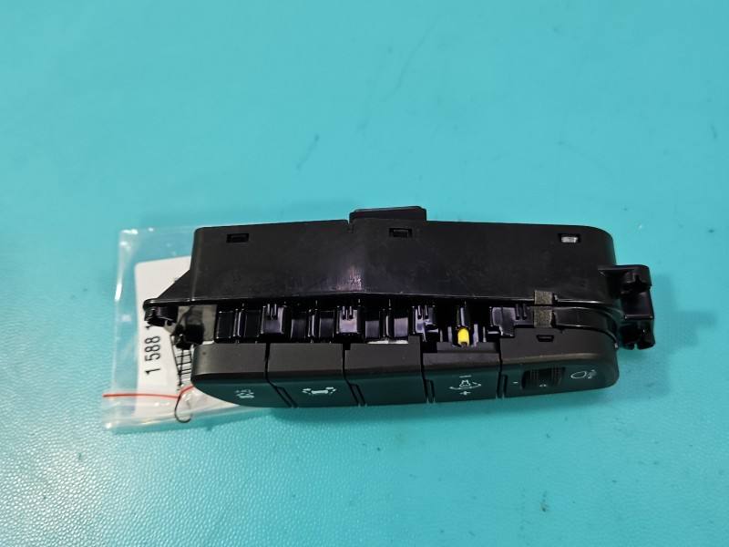 Переключатель кнопка Hyundai I30 93701-G4190 — фото детали 4
