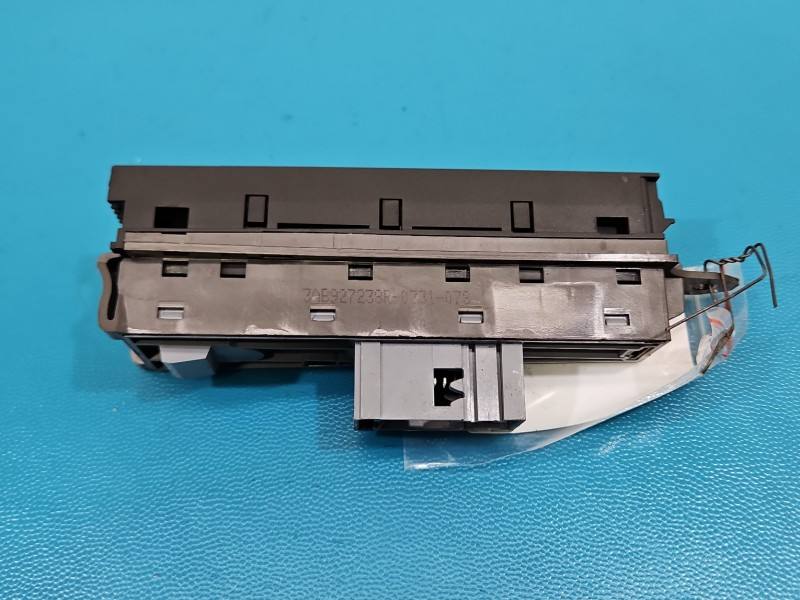 Перемикач кнопка Volkswagen Passat B7 3AB927238R — фото деталі 6