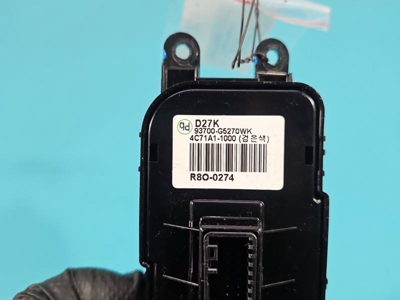 Перемикач кнопка Kia Niro 93700-G5270 — фото деталі 5